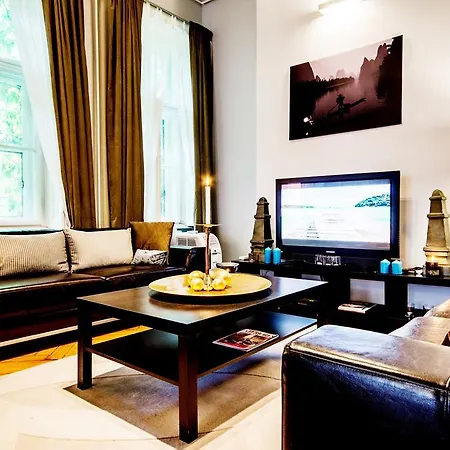 The Fashion Street Apartment