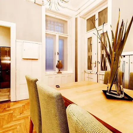The Fashion Street Apartment